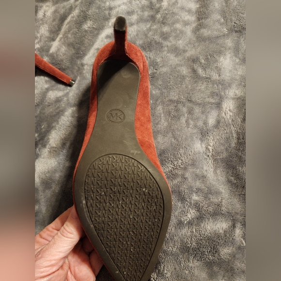 MICHAEL Michael Kors Dorothy Flex Pump Heels Suede Berry Size 11M - Picture 5 of 8